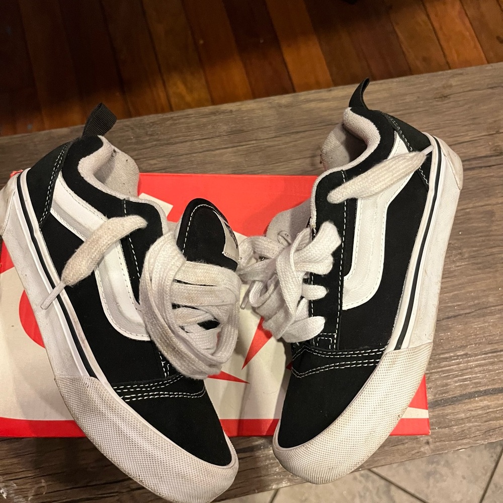 Black and white VANS SZ 3Y Preschool